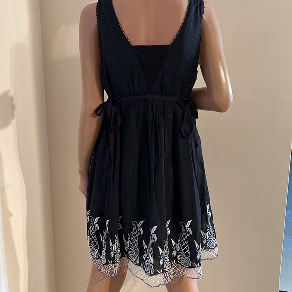Parker black embroidered sun dress sz M/L - Picture 7 of 10